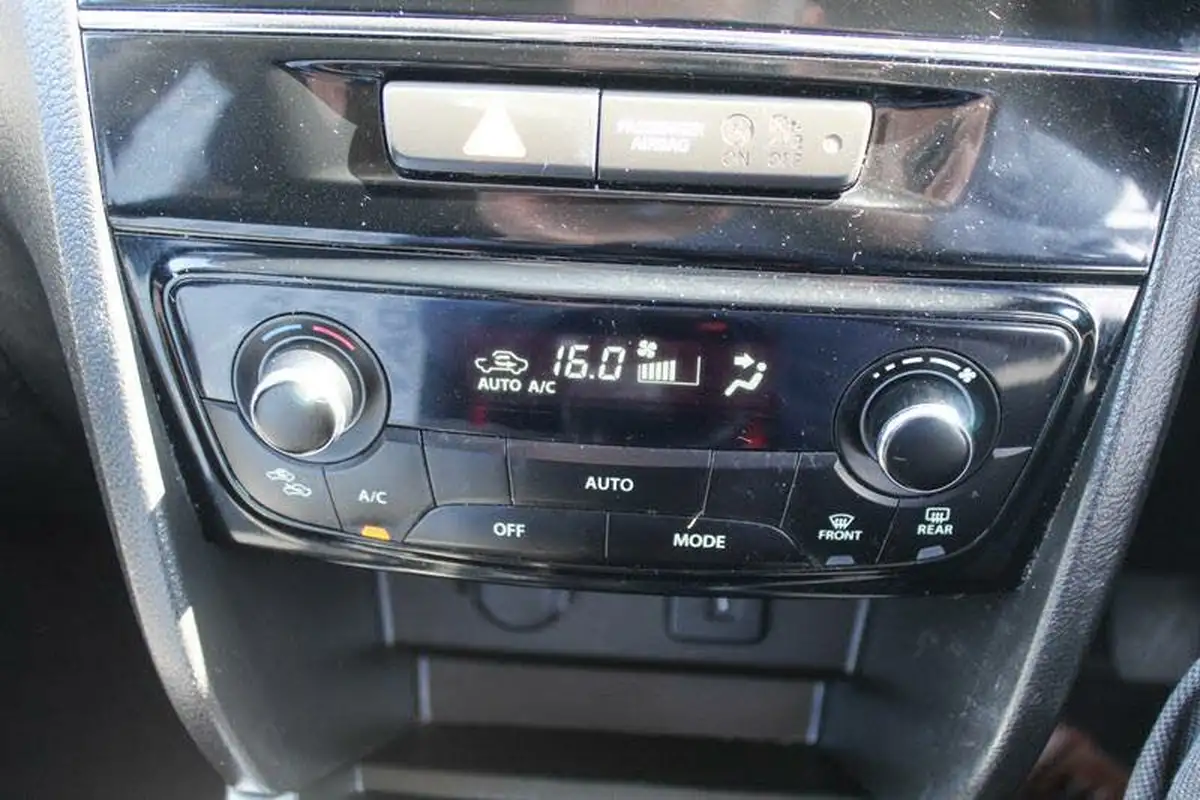 2016-suzuki-vitara-16-sz-t-big-20