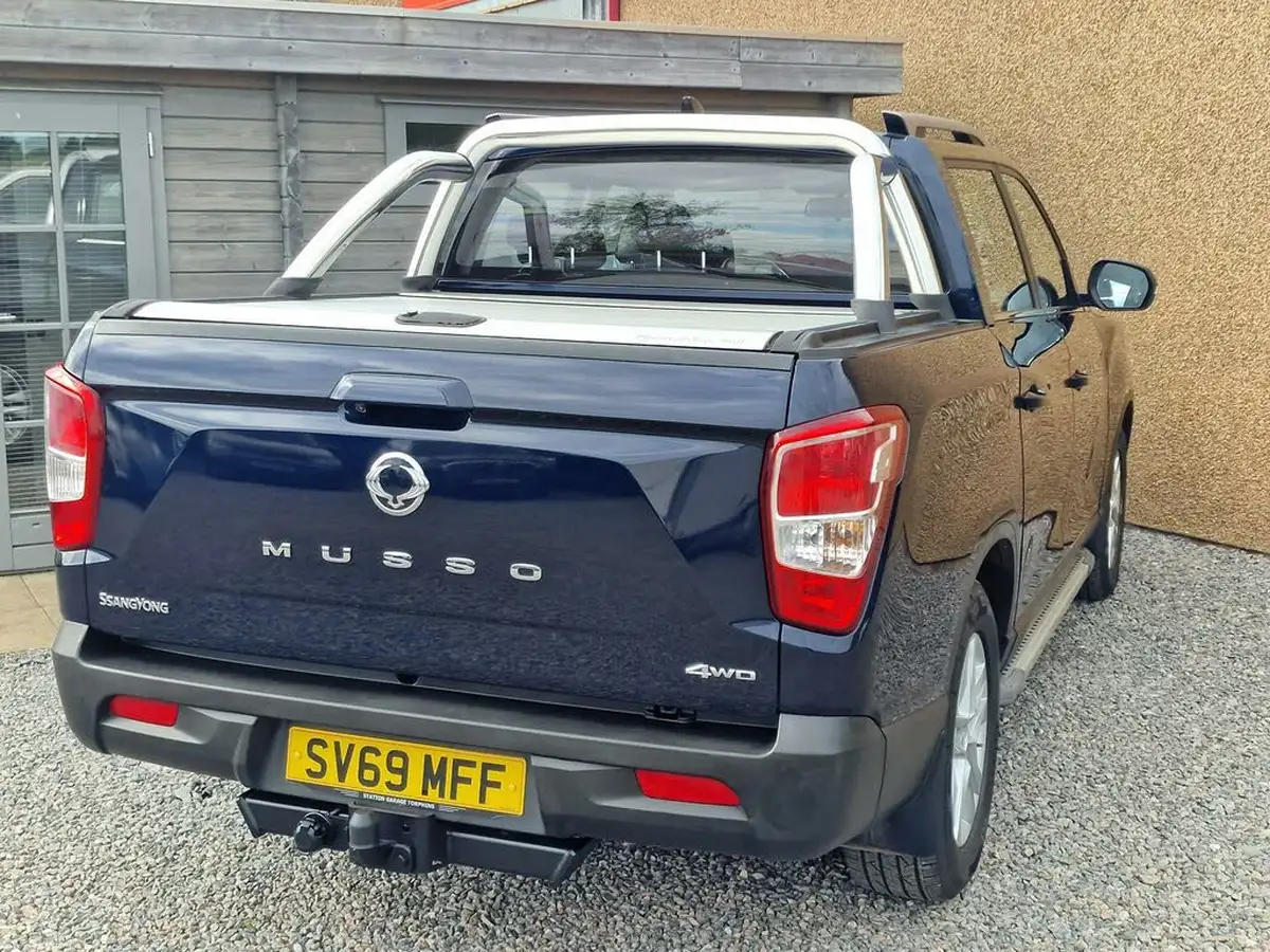 2019-kgm-ssangyong-musso-22td-rebel-auto-big-12