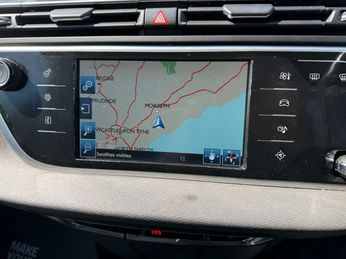 2014-citroen-grand-c4-picasso-16e-hdi-exclusive-big-14