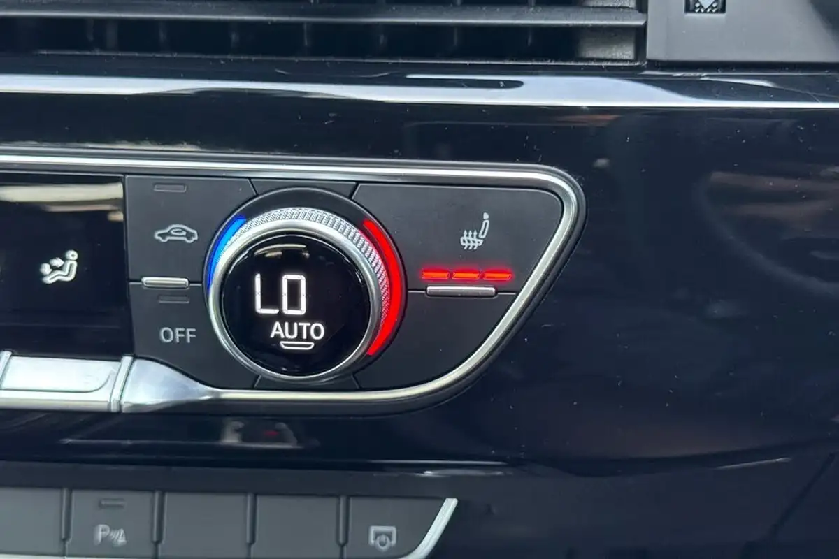 2024-audi-a4-20-40-tfsi-black-edition-big-53