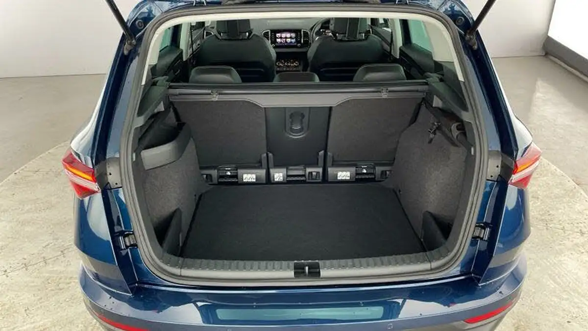 2023-skoda-karoq-15-tsi-se-l-dsg-big-32