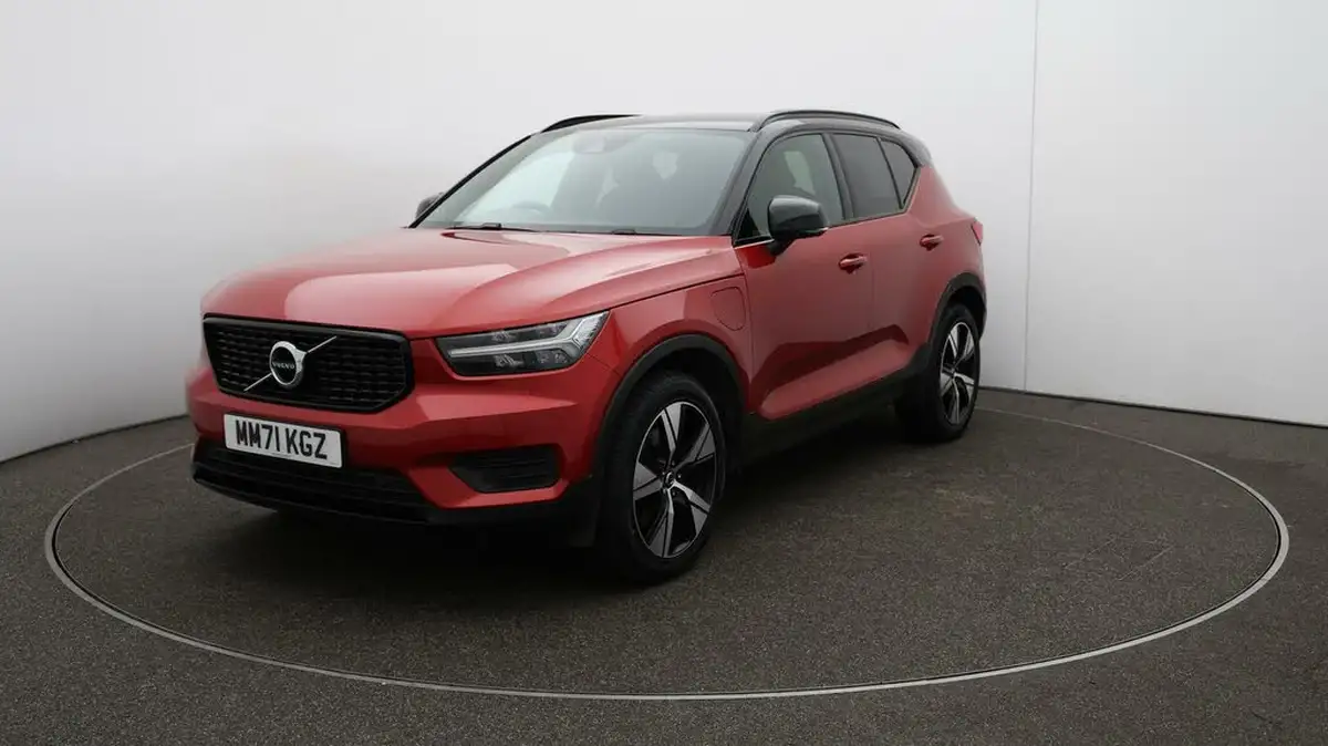 2022-volvo-xc40-15-t4-r-design-big-27