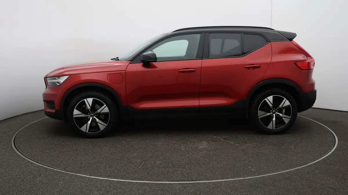 2022-volvo-xc40-15-t4-r-design-big-55