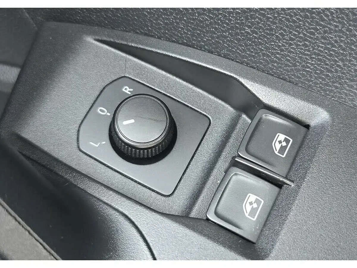 2019-seat-ibiza-10-mpi-se-technology-ss-big-13