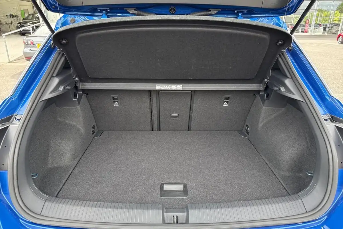 2021-volkswagen-t-roc-15-tsi-r-line-hatchback-5d-dsg-big-6