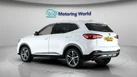 2023-mg-hs-15t-gdi-exclusive-162ps-dct-small-5