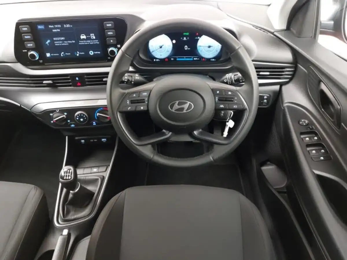 2024-hyundai-i20-10-t-gdi-advance-big-6