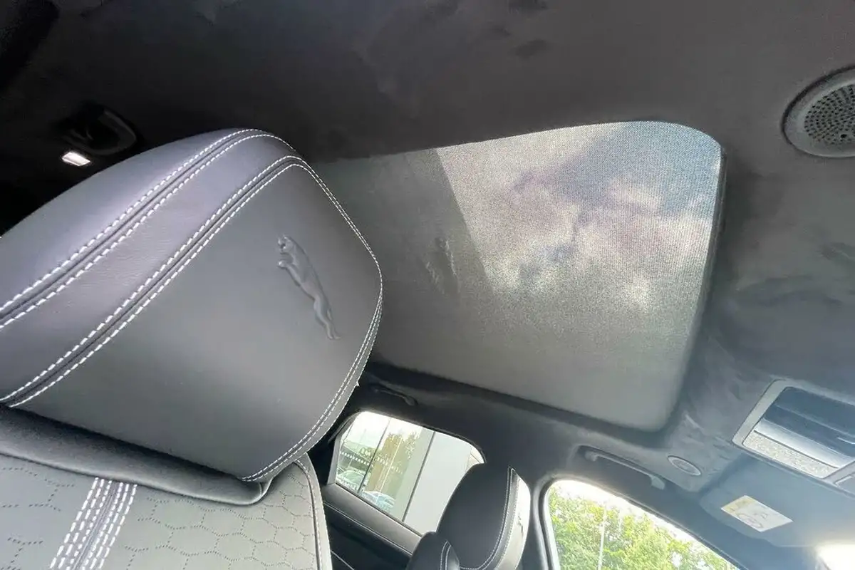 2024-jaguar-f-pace-20-d200-r-dynamic-hse-black-big-37