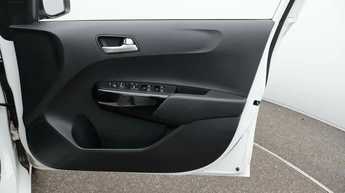2020-kia-picanto-125-3-big-15