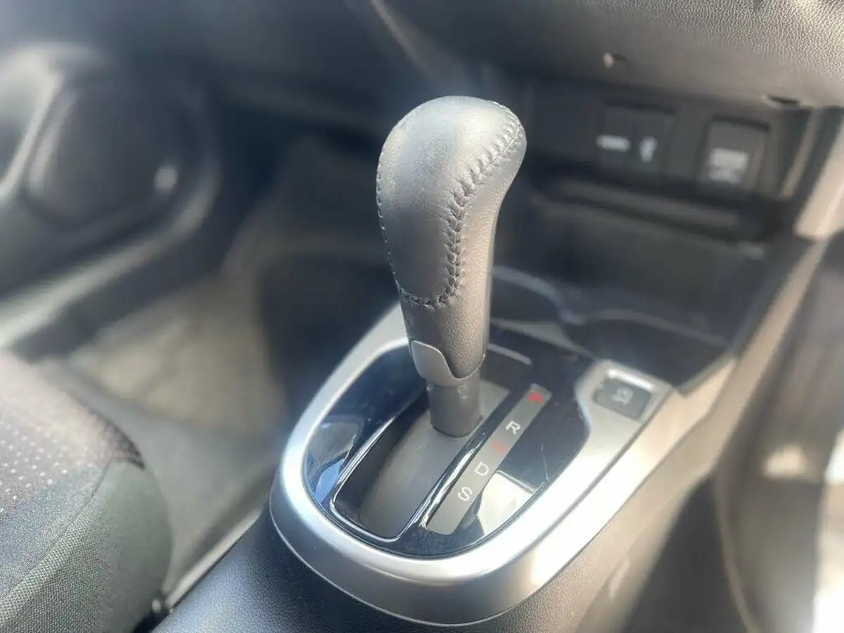 2016-honda-jazz-13-i-vtec-ex-cvt-big-20
