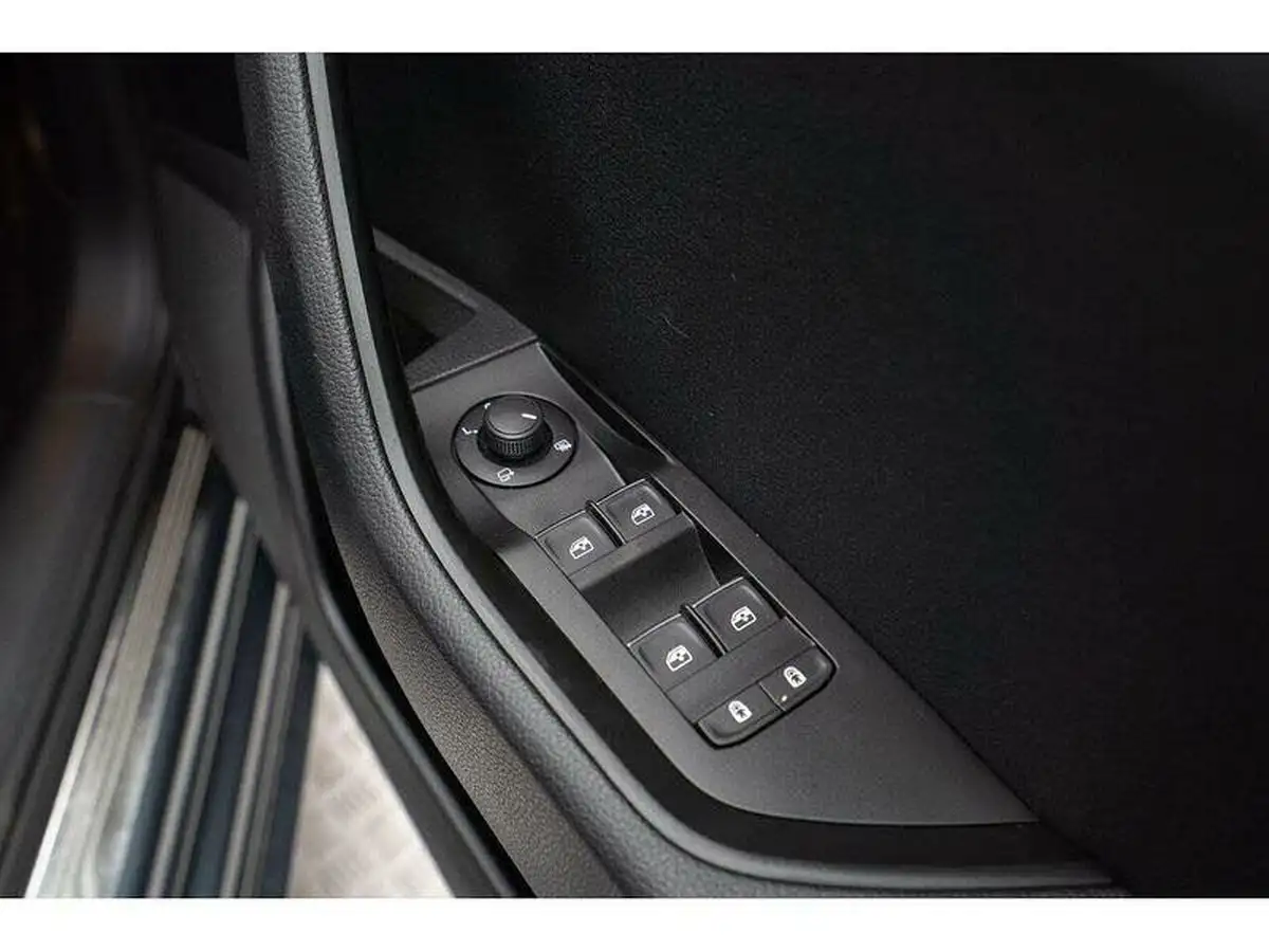2018-skoda-superb-20tdi-scr-se-l-executive-150ps-estate-dsg-big-36