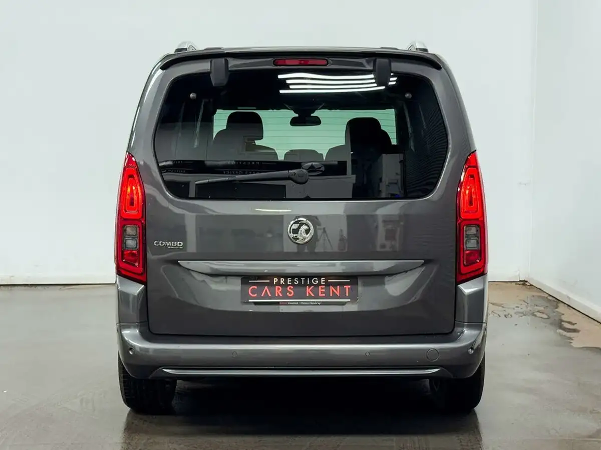 2020-vauxhall-combo-life-12i-elite-big-5