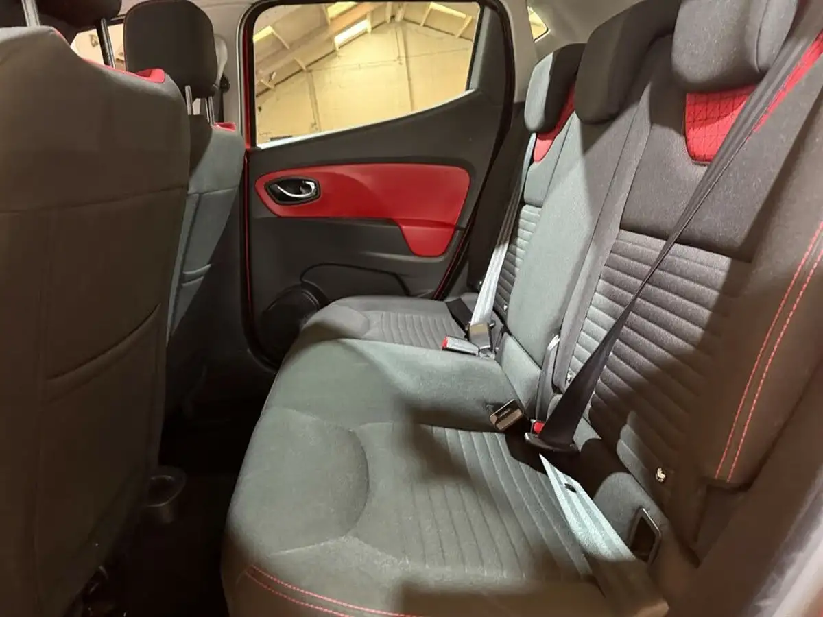 2014-renault-clio-15dci-dynamique-s-medianavss-big-42