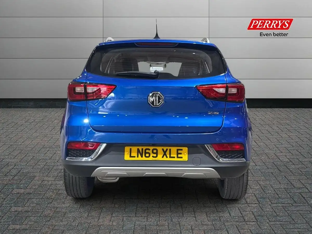 2019-mg-zs-suv-10t-gdi-exclusive-111ps-big-4