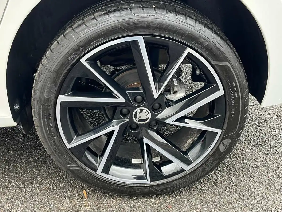 2023-skoda-kamiq-15-tsi-monte-carlo-dsg-big-10