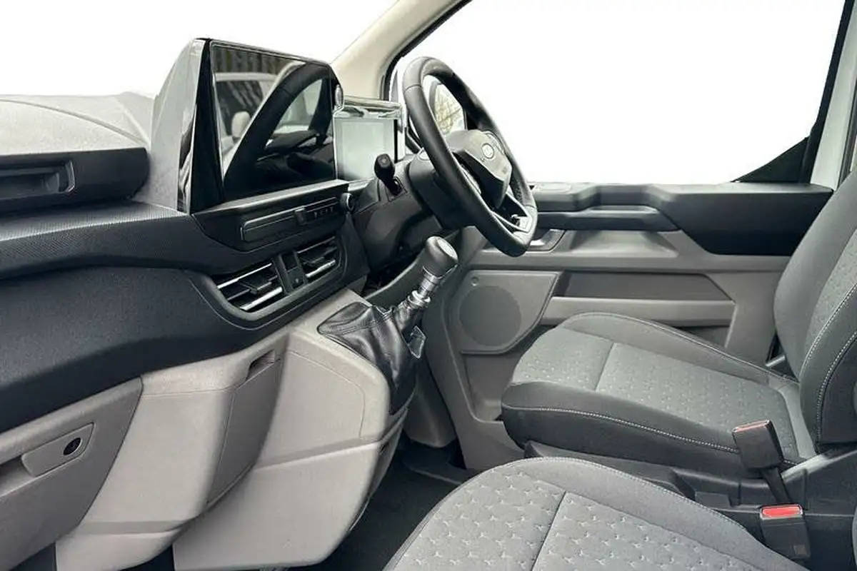 2024-ford-transit-custom-20tdci-280-l1h1-limited-136pseu6e-panel-van-1996cc-big-2