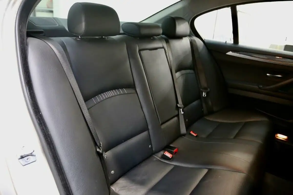 2014-bmw-5-series-20-528i-luxury-saloon-4d-auto-big-30