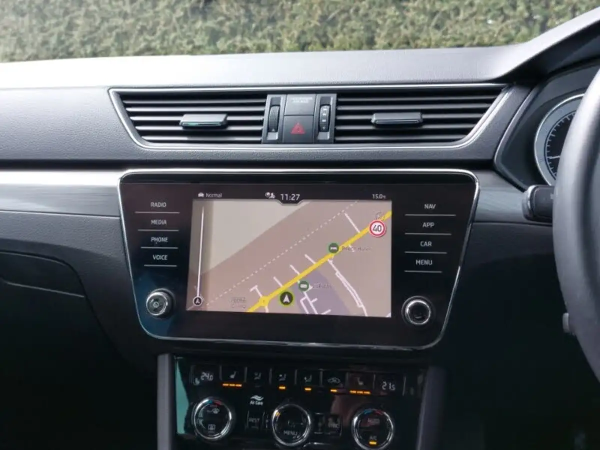2020-skoda-superb-15-tsi-se-l-hatchback-dsg-big-9
