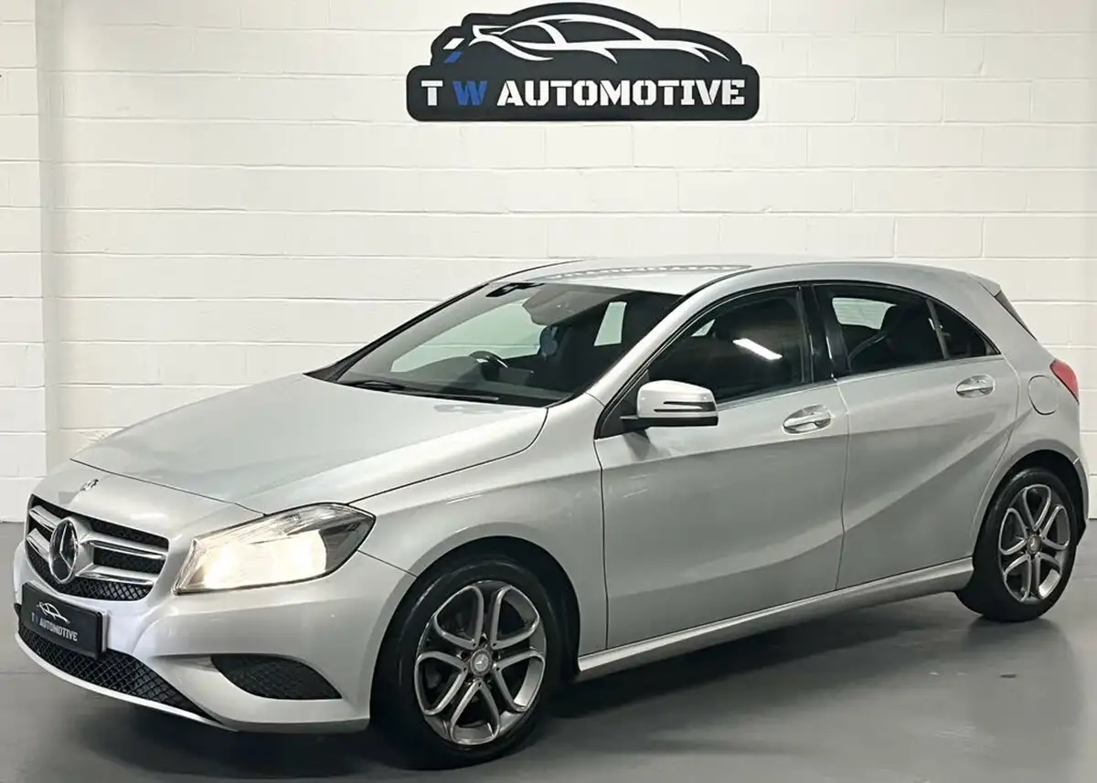2015-mercedes-benz-a-class-15-cdi-a180-sport-109ps-7g-dct-big-9