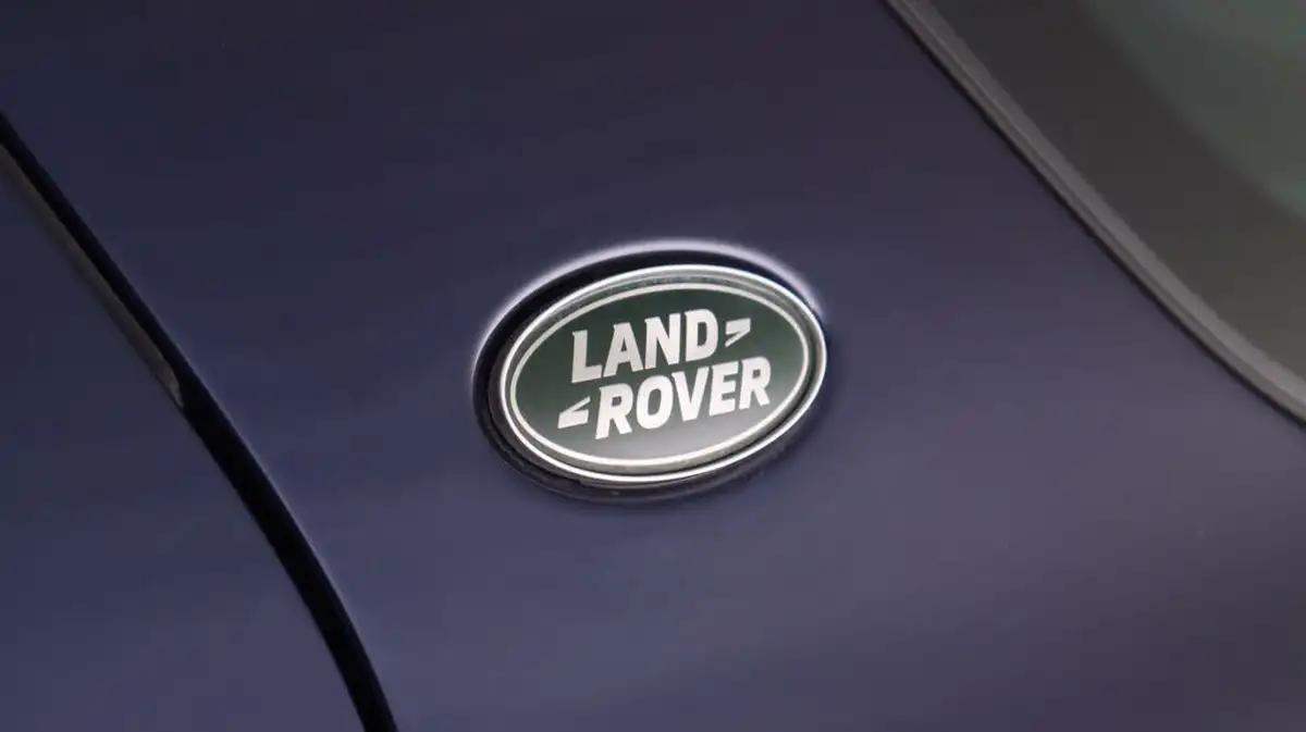 2021-land-rover-discovery-sport-15-p300e-r-dynamic-s-big-20
