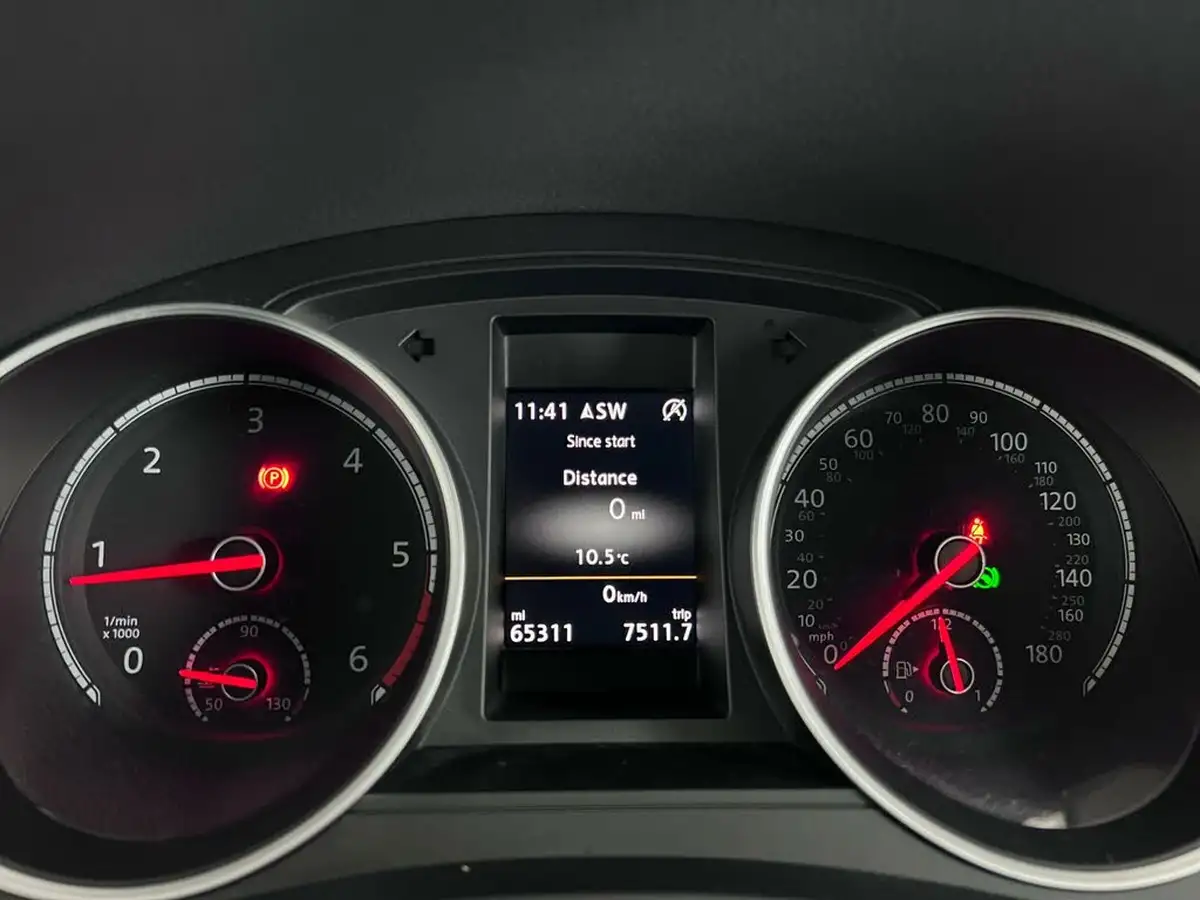 2017-volkswagen-scirocco-20tdi-r-line-184ps-ss-dsg-big-16