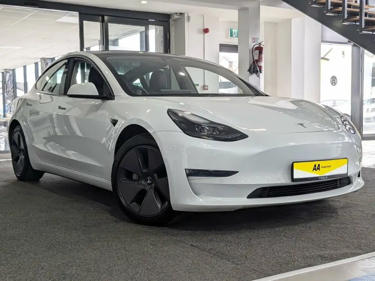 2021-tesla-model-3-e-standard-plus-big-1