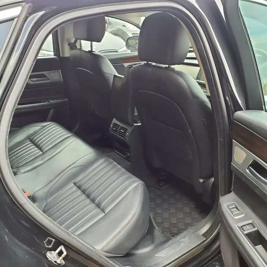 2017-jaguar-xf-20td-portfolio-180ps-saloon-4d-1999cc-auto-big-9