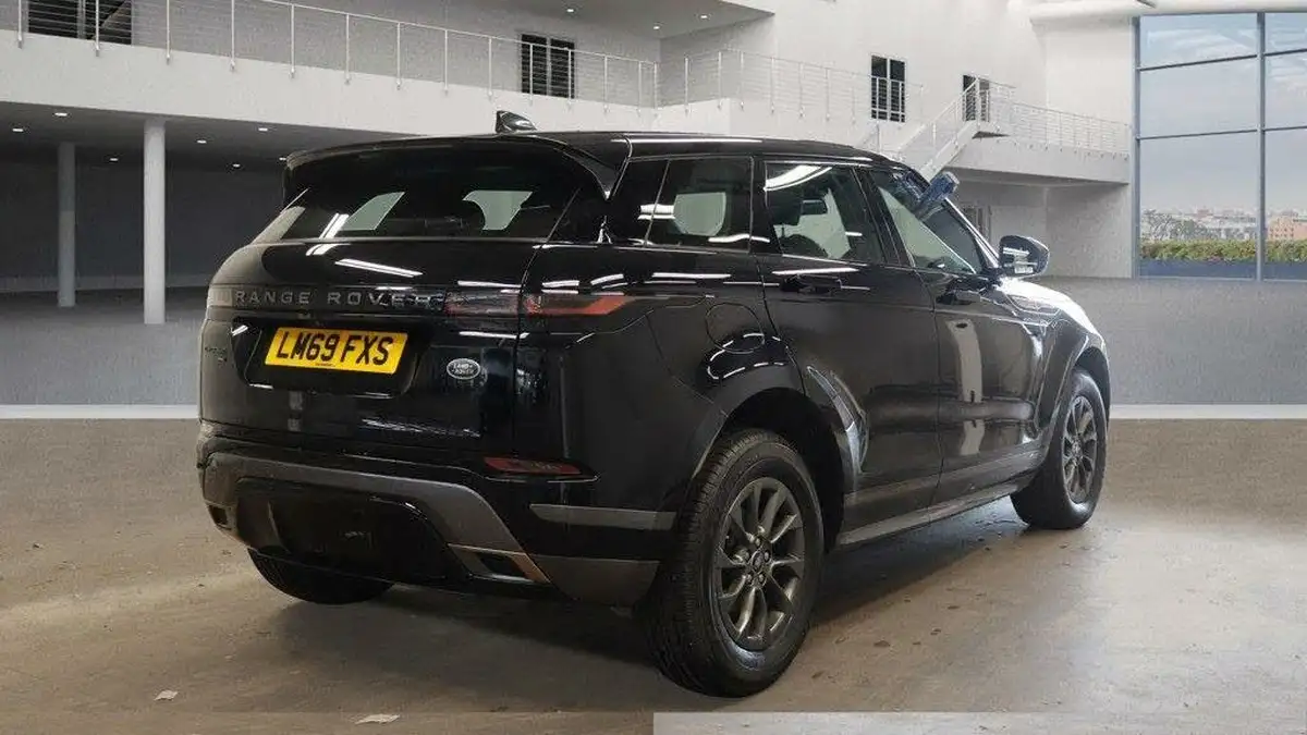 2019-land-rover-range-rover-evoque-20-d150-r-dynamic-big-3