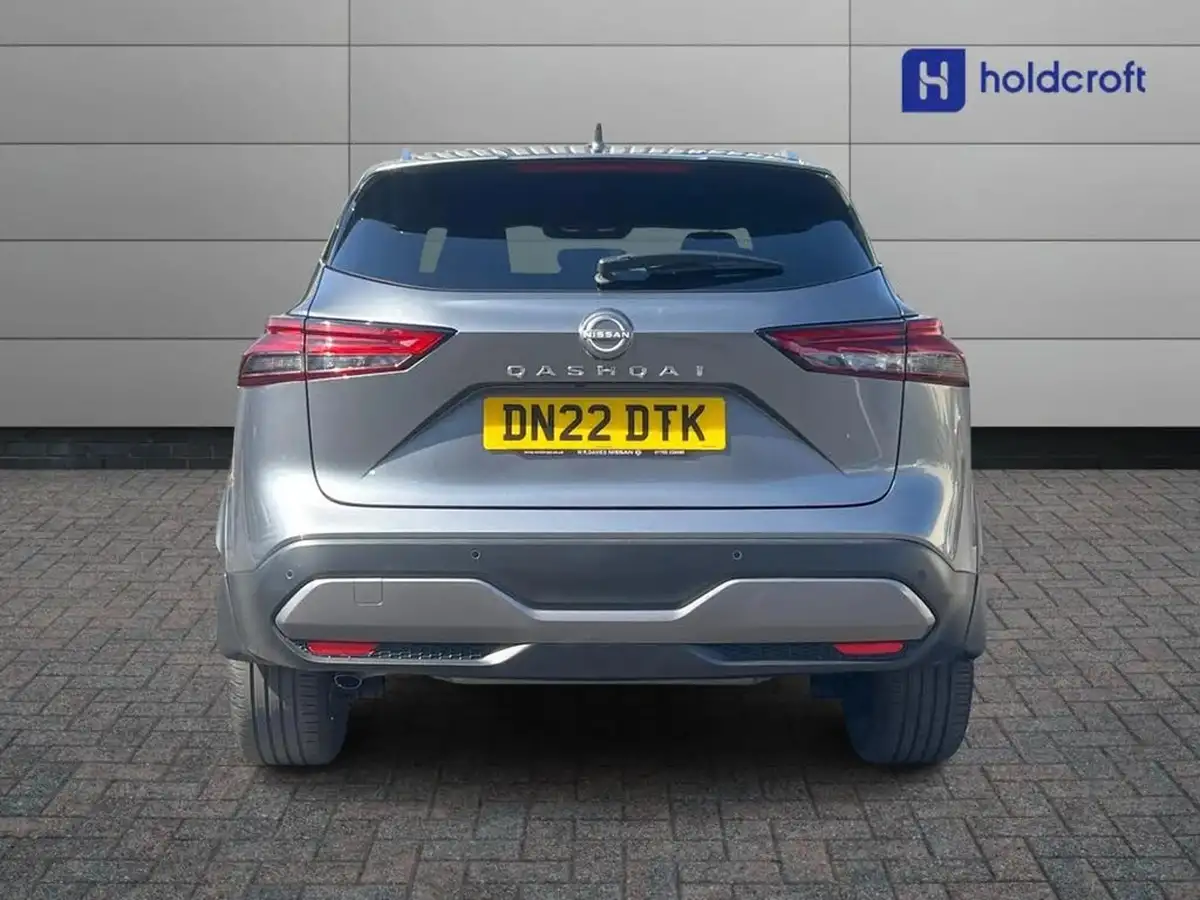 2022-nissan-qashqai-13-dig-t-tekna-158ps-xtronic-big-3