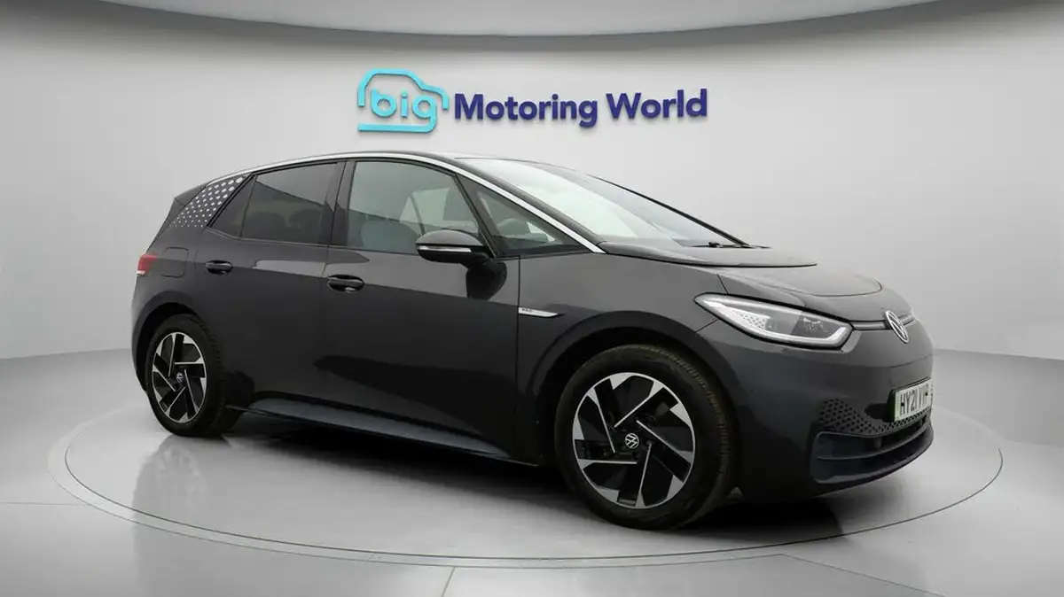 2021-volkswagen-id3-e-tech-big-0