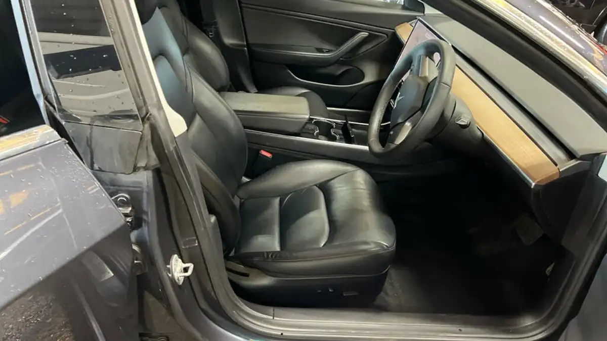 2020-tesla-model-3-e-long-range-big-6