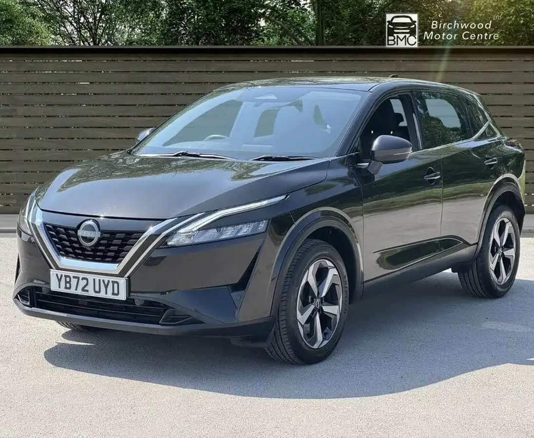 2022-nissan-qashqai-15-acenta-premium-big-2