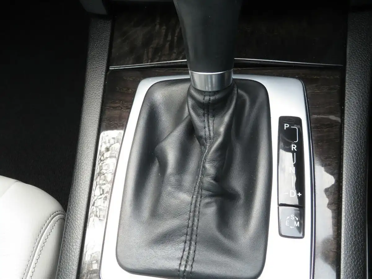 2012-mercedes-benz-e-class-30td-e350-cdi-sport-264bhp-cdi-blueefficiency-coupe-2d-7g-tronic-big-36