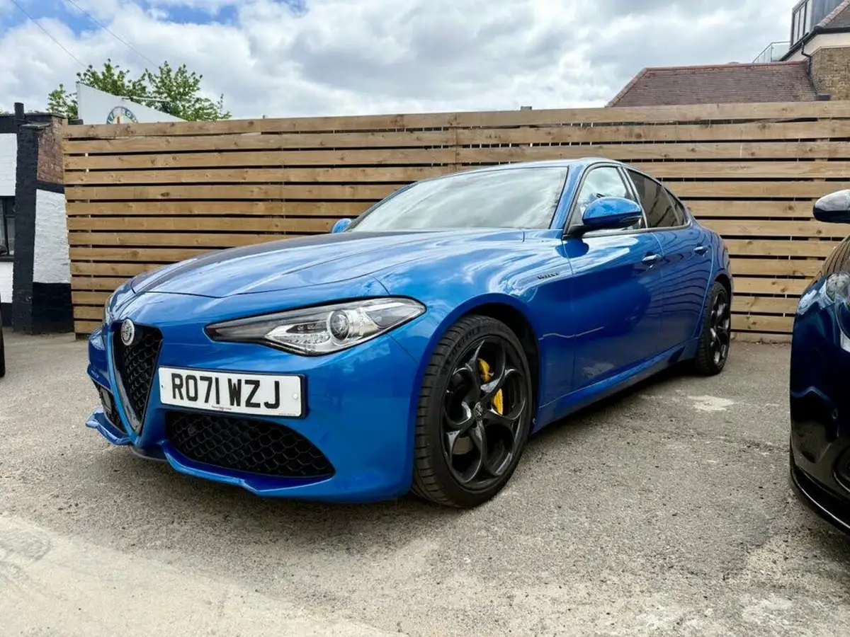 2021-alfa-romeo-giulia-20-veloce-276bhp-big-3
