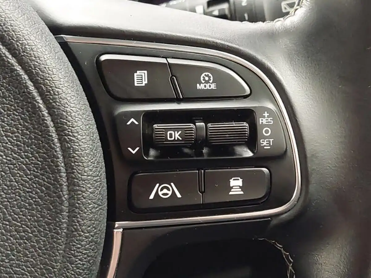 2021-kia-e-niro-ev-3-big-18
