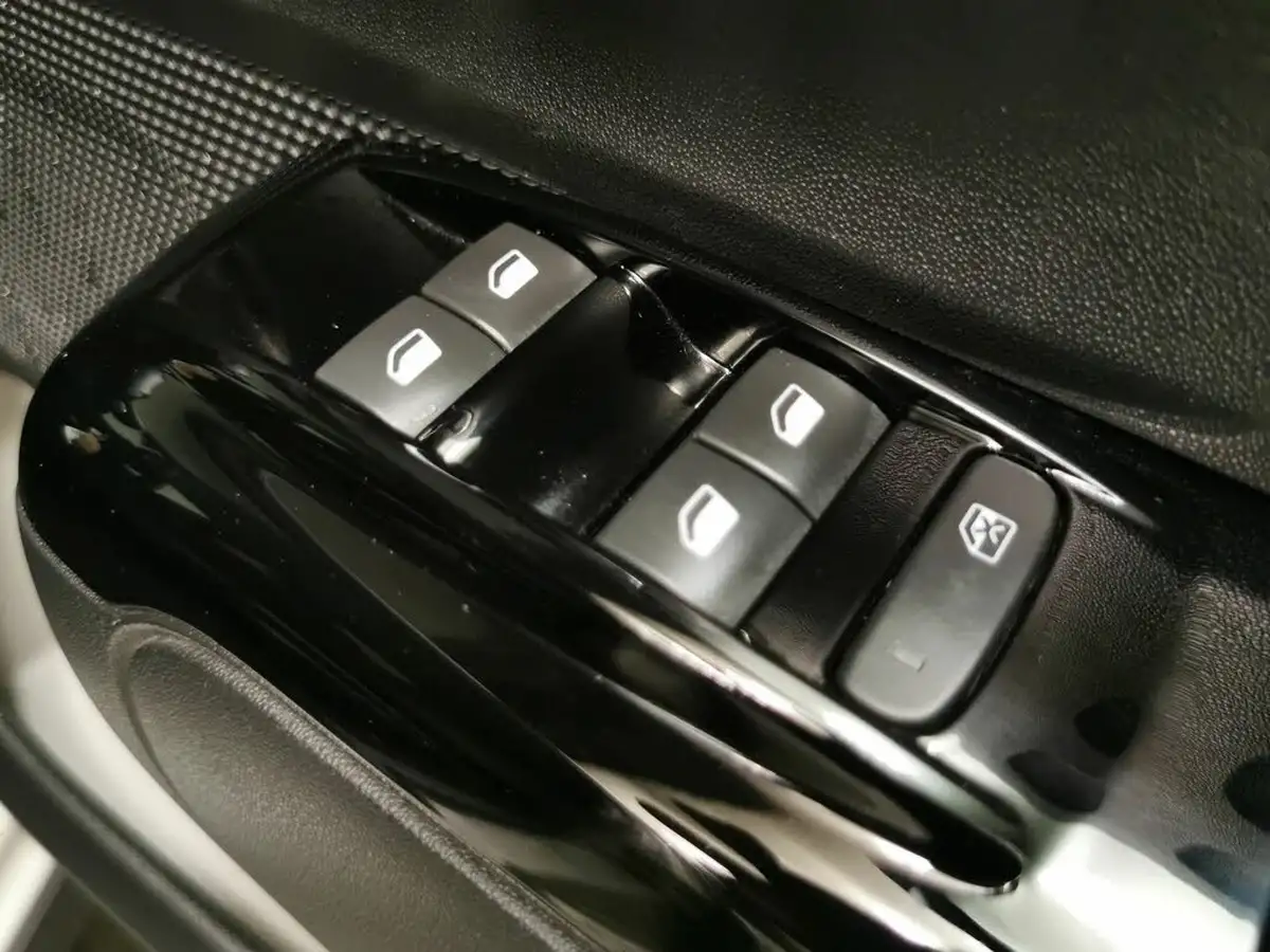 2022-citroen-c3-12-puretech-c-series-big-13