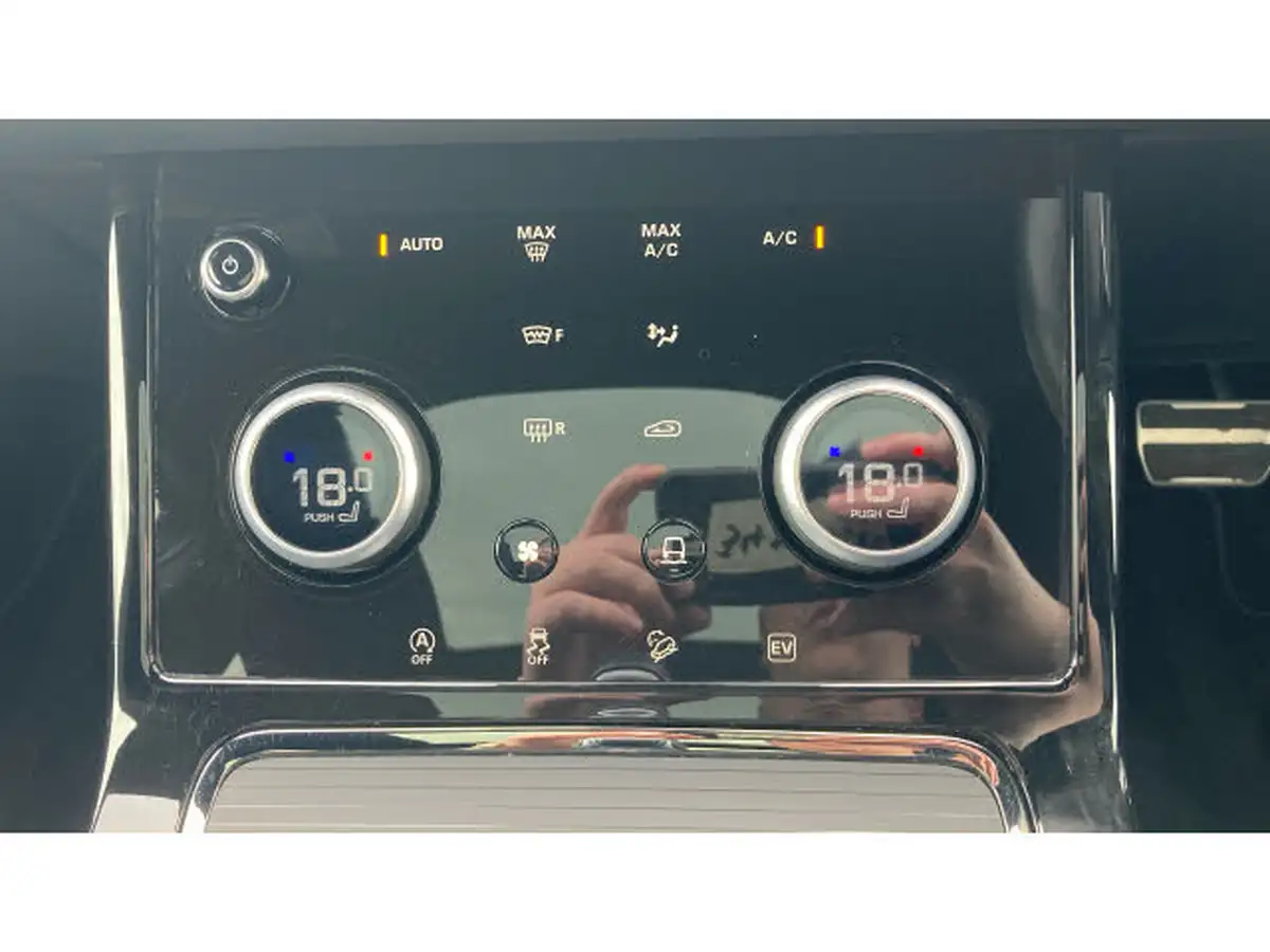 2022-land-rover-range-rover-evoque-15-p300e-evoque-edition-big-26