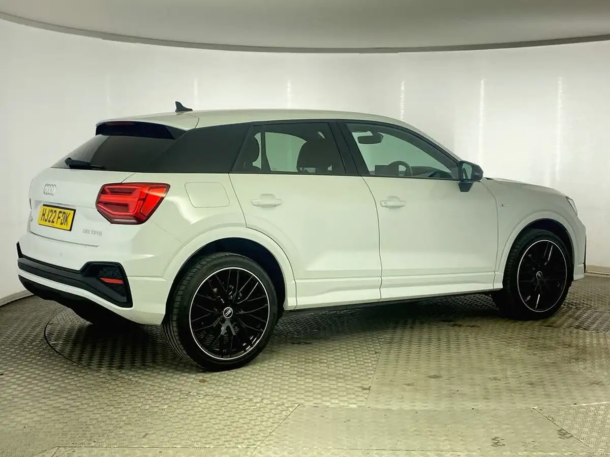 2022-audi-q2-15-35-tfsi-black-edition-s-tronic-big-6