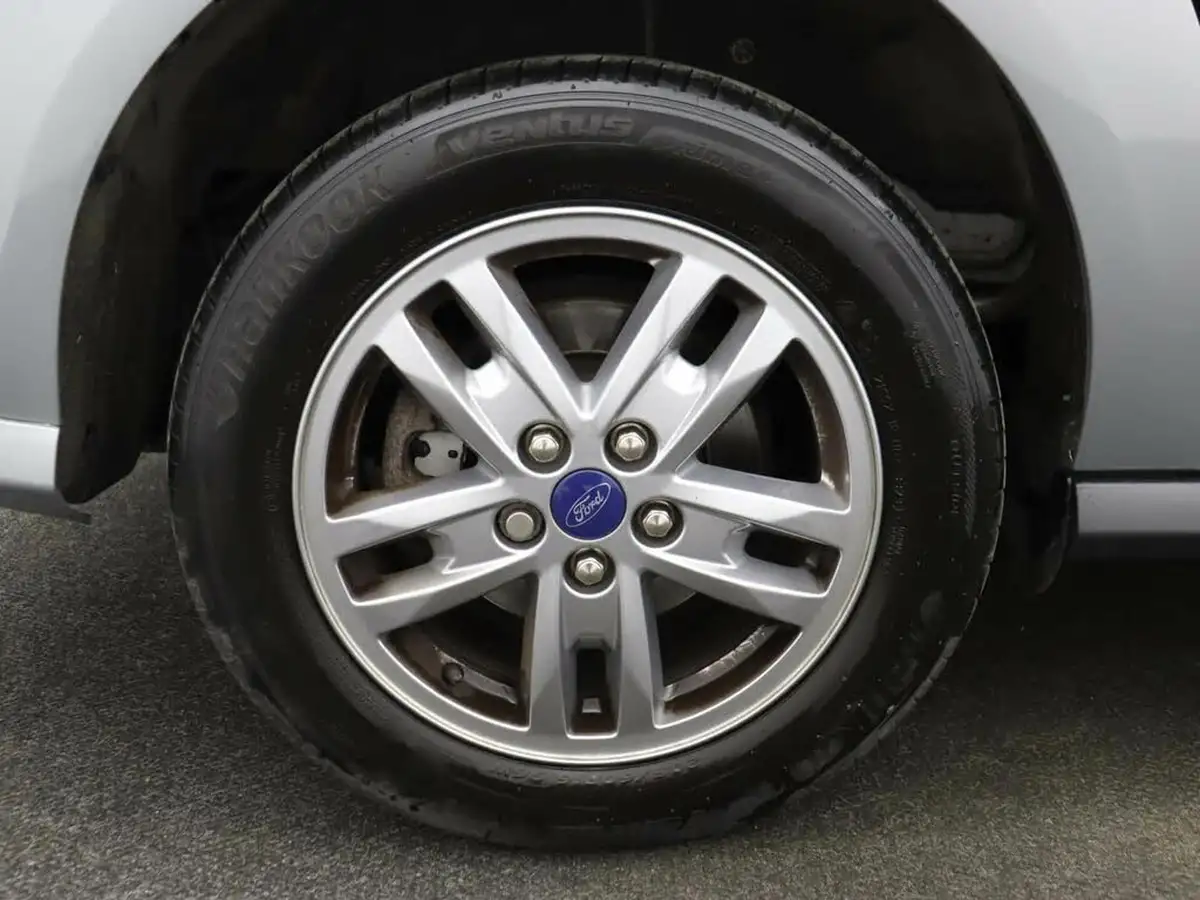 2022-ford-grand-tourneo-connect-15-titanium-120ps-ecoblue-1499cc-big-5