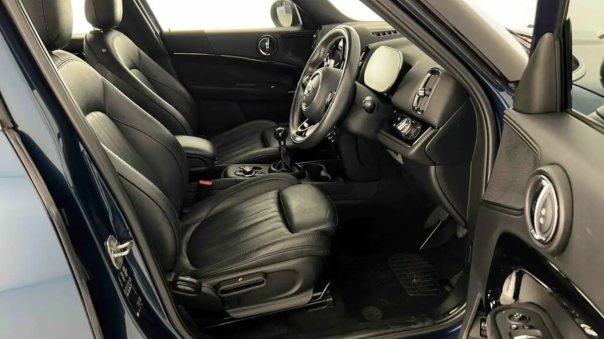 2021-mini-countryman-20-cooper-s-boardwalk-edition-big-3