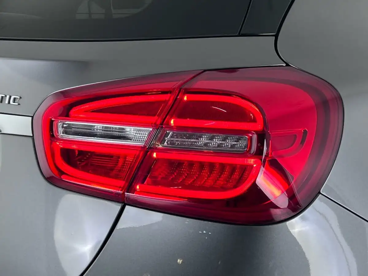 2016-mercedes-benz-gla-class-20-gla-250-sport-premiumss-7g-dct-big-7