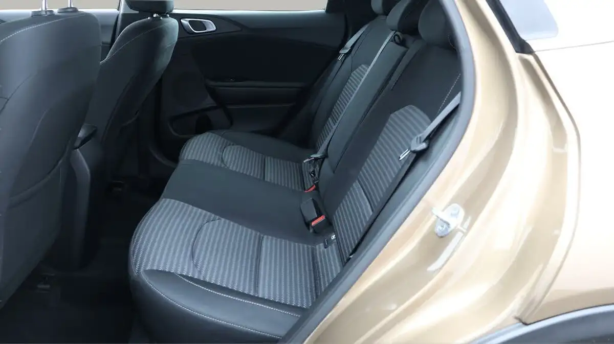 2022-kia-xceed-10-t-gdi-2-big-15