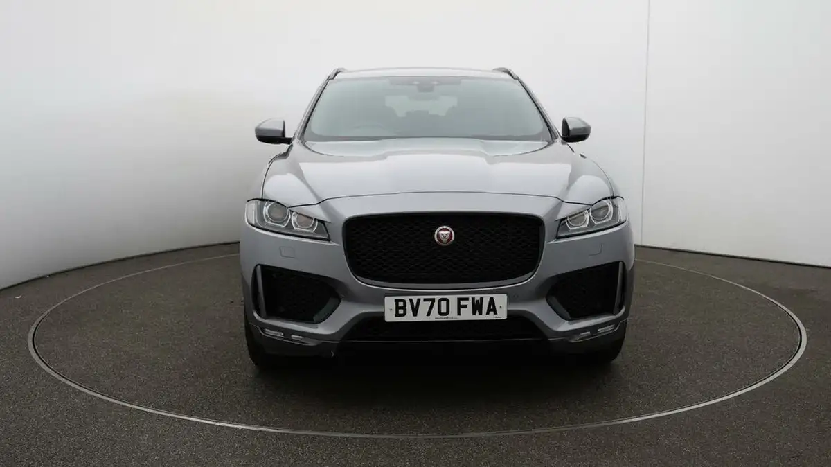 2020-jaguar-f-pace-20-i4d-chequered-flag-180ps-big-33