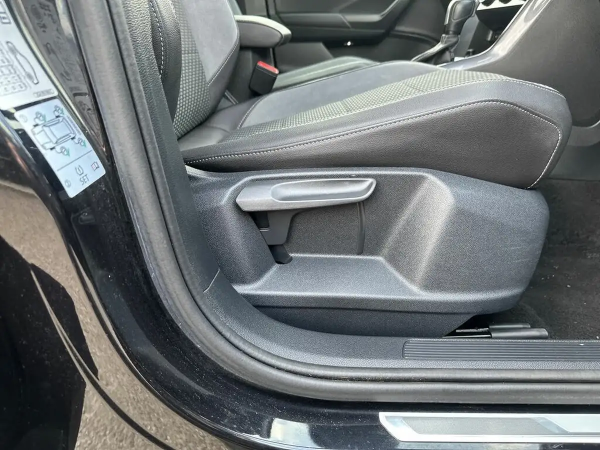2021-volkswagen-t-roc-20tdi-r-line-evo-dsg-big-29