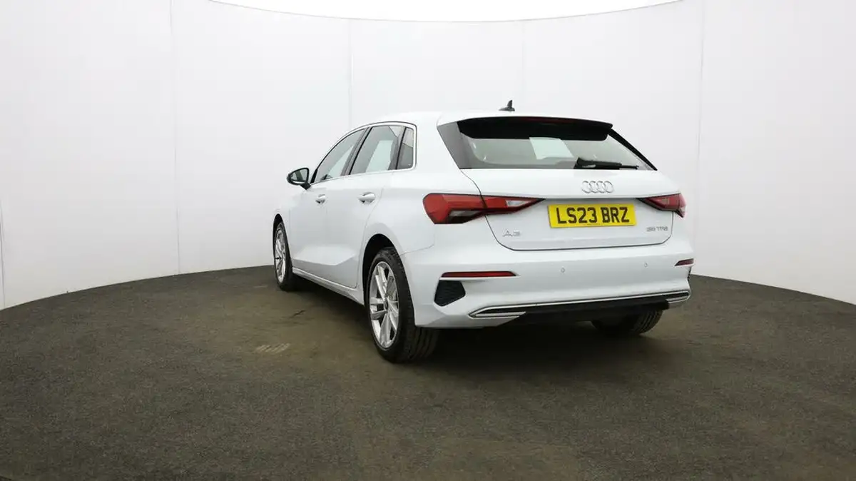 2023-audi-a3-15-35-tfsi-sportback-5d-s-tronic-big-25