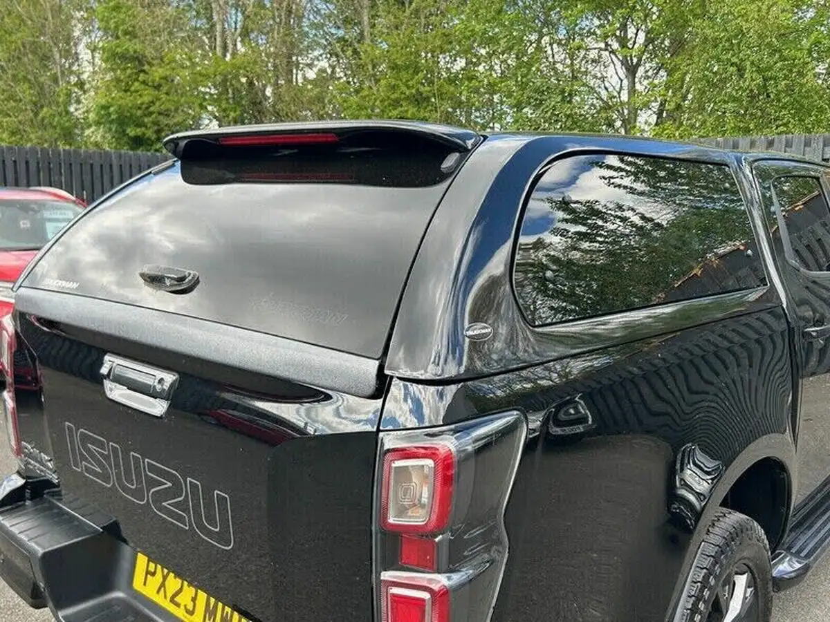 2023-isuzu-d-max-19td-v-cross-steel-edition-auto-big-6