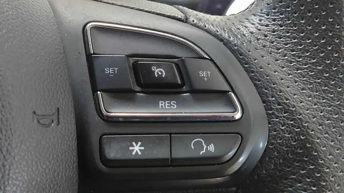 2023-mg-mg3-15-vti-tech-exclusive-nav-big-17