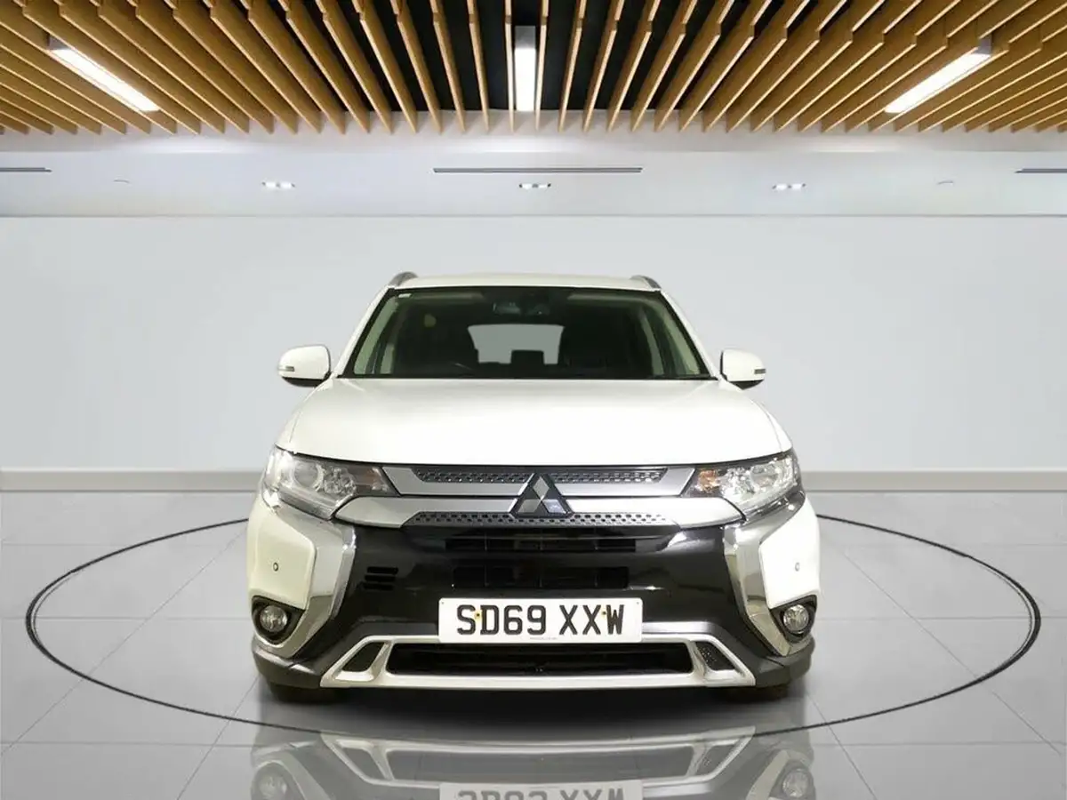 2019-mitsubishi-outlander-20-design-big-1