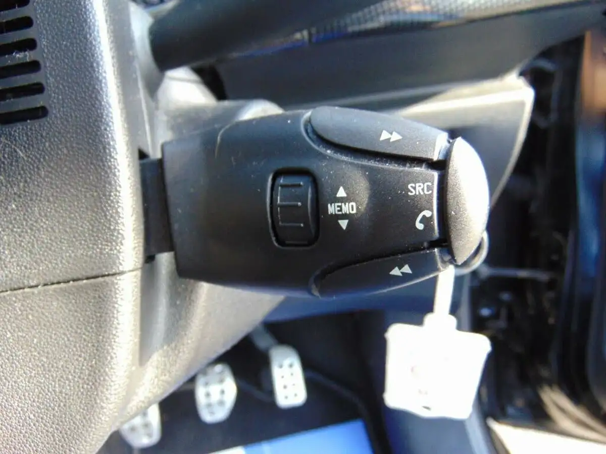 2014-citroen-ds3-16-dsport-plus-155ps-plus-big-14