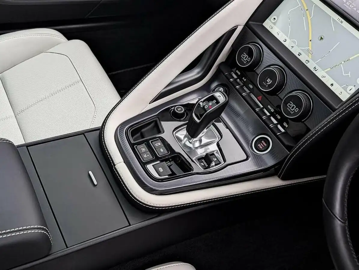 2022-jaguar-f-type-50-v8-p450-r-dynamic-awd-coupe-big-33